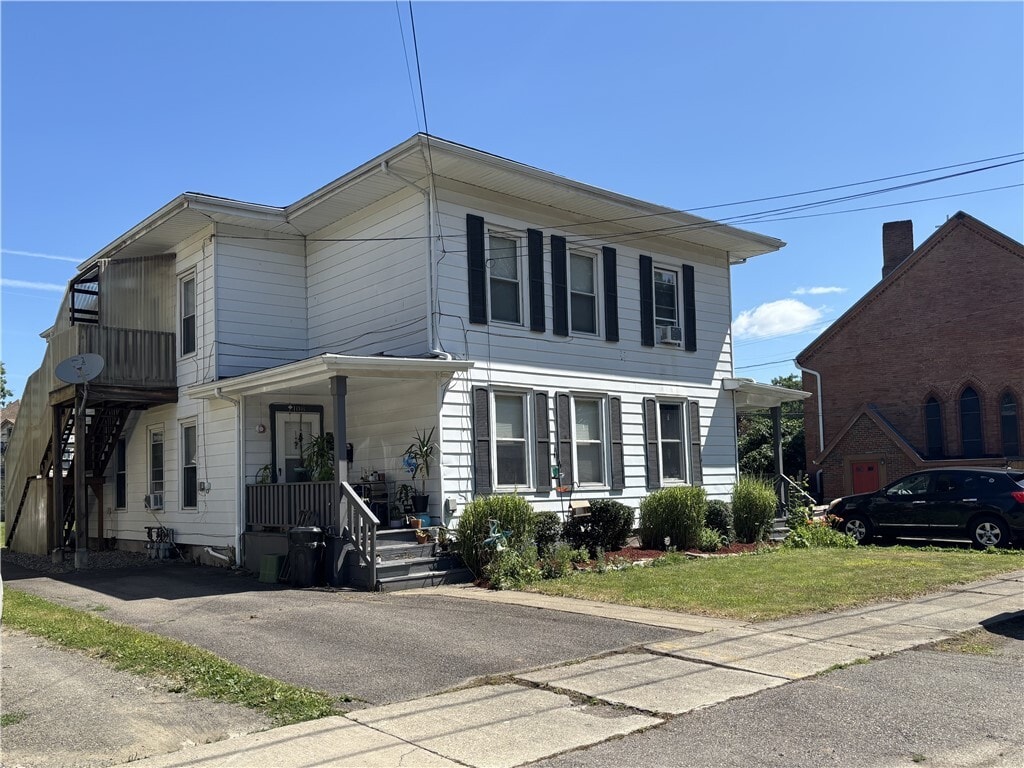 Primary Photo - 106-108-108 Steuben St