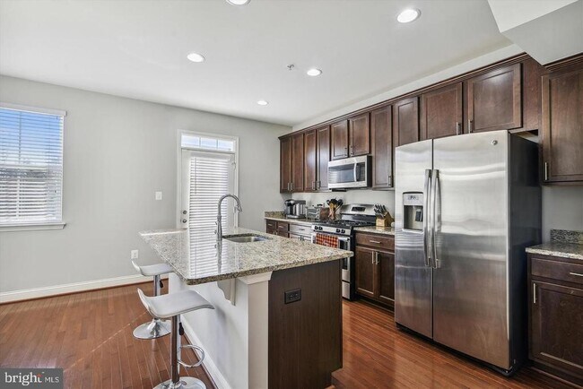 Foto del edificio - 605 S Cherry Grove Ave