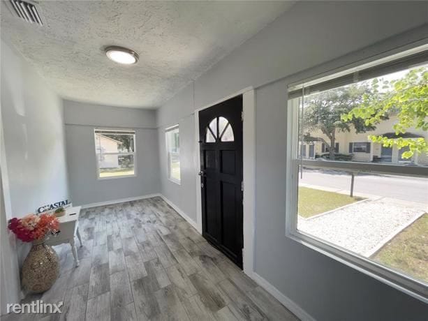 Building Photo - 3 br, 1 bath House - 1114 Palm Bluff St