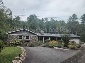 Building Photo - 53 Jump Cove Rd