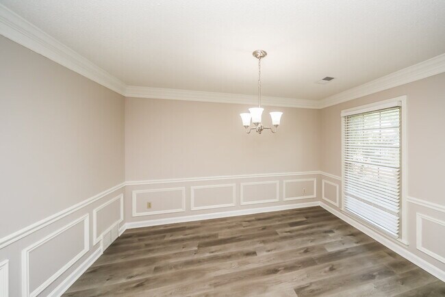 Foto del edificio - 5005 Cottage Ln