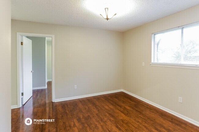 Building Photo - 1568 Moss Point Cove