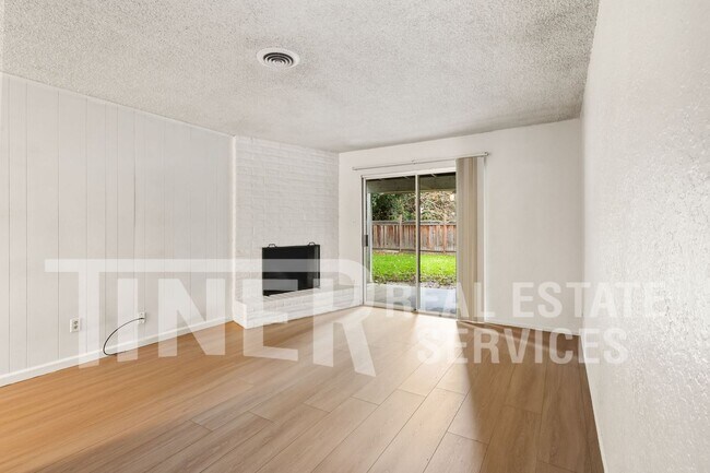 Foto del edificio - 2 Cinder Ct