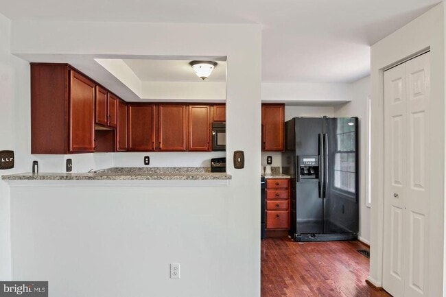 Building Photo - 302 Ridgecrest Ct