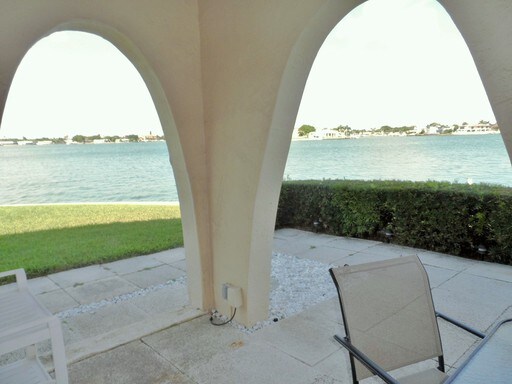Building Photo - 530 Plaza Seville Ct
