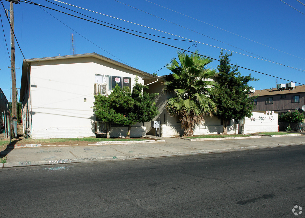Primary Photo - 1650 S Chance Ave
