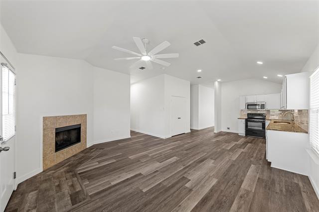 Building Photo - 108 Lakefront Dr