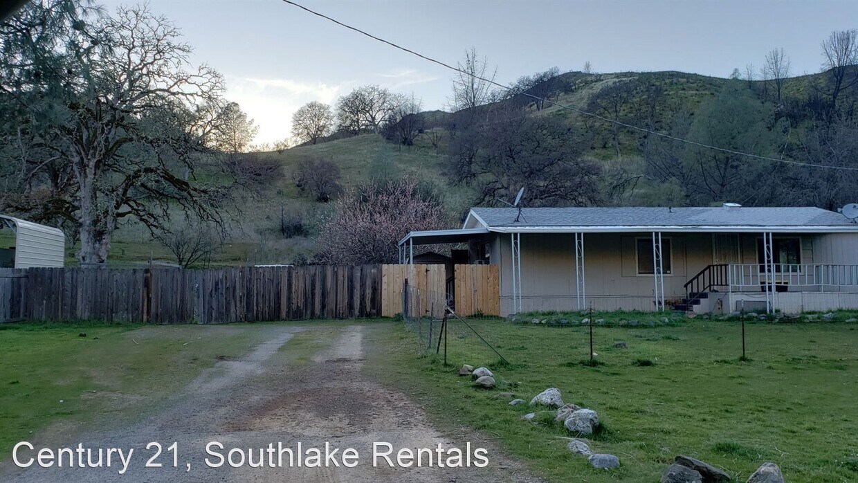 3775 Spring Valley Rd, Clearlake Oaks, CA 95423 House Rental in