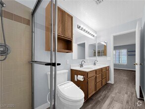 Building Photo - 2627 S Durango Dr