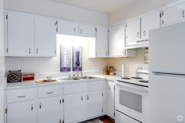Interior Photo - Eastlawn Arms Apartments