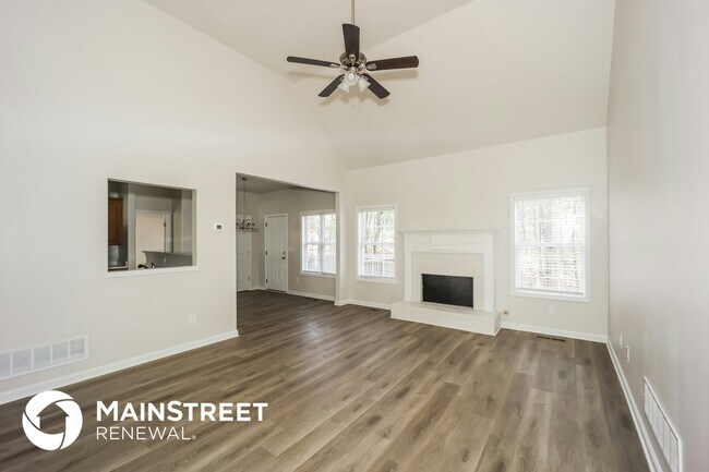 Foto del edificio - 222 Chipley Creek Dr