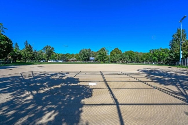 Photo du bâtiment - 5990 Av De Montmagny