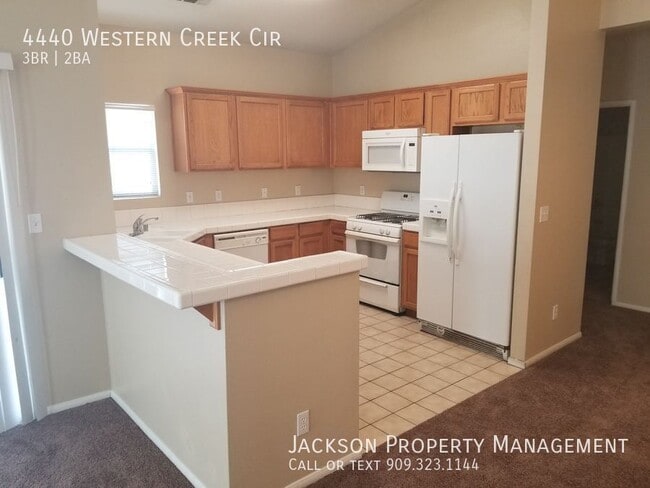 Foto del edificio - 4440 Western Creek Cir