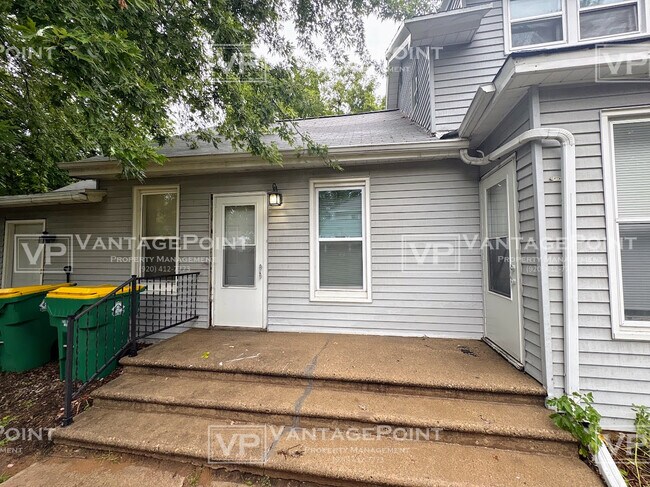 Foto del edificio - 619 N Chestnut Ave