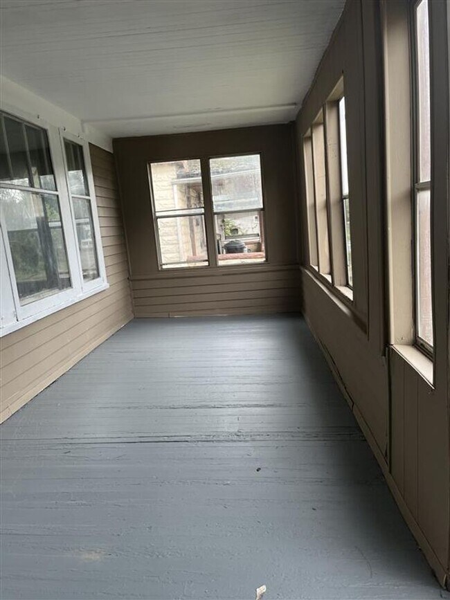 Foto del edificio - Section 8 & Eden Welcomed ! Beautiful, new...