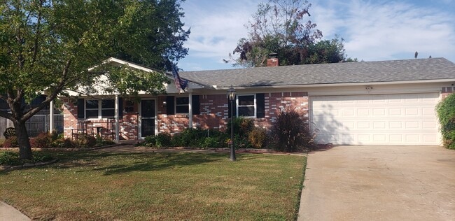 Building Photo - 5734 S Madison Pl