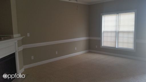 Building Photo - 3908 Granada Dr