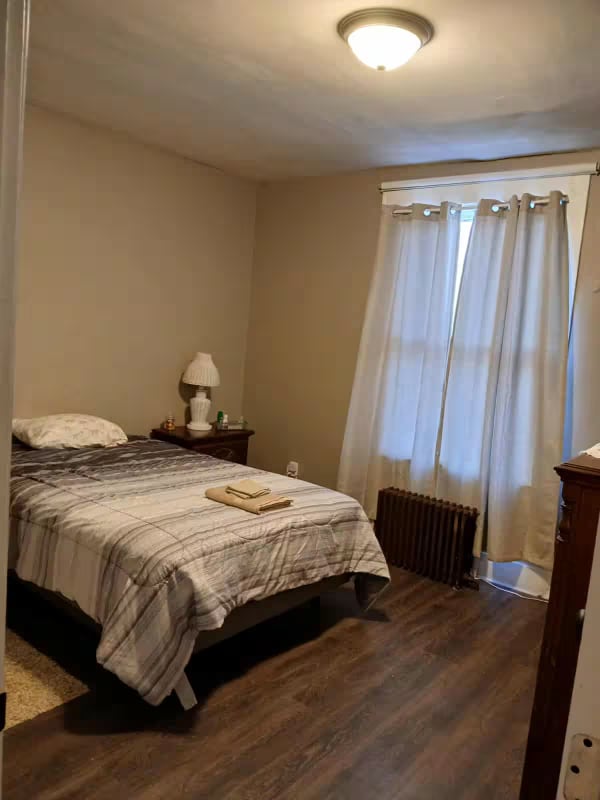 Building Photo - 869 Kenneth Ave