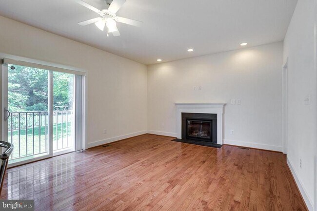 Foto del edificio - 4101 High Point Ct