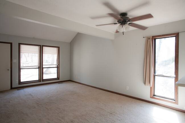 Foto del edificio - 2br with a loft right off Smith Level