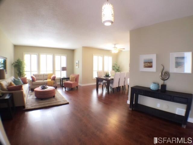 Building Photo - 89 Lakeview Dr