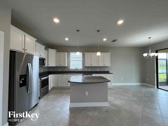 Foto del edificio - 2535 Marton Oak Blvd