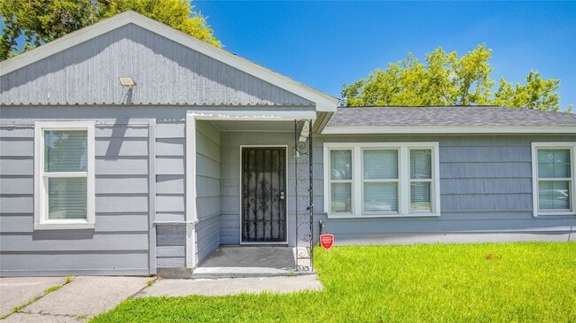 Foto del edificio - 8921 Oak Knoll Ln
