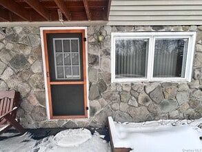 Building Photo - 64 Yankee Lake Rd