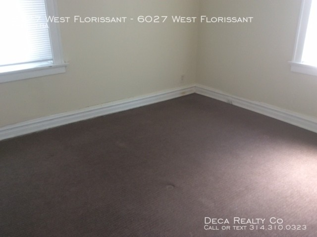 Building Photo - 2 Bedroom Apartment