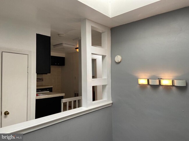 Foto del edificio - 3711 Lancaster Ave