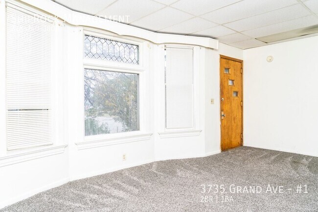 Building Photo - 3735 Grand Ave