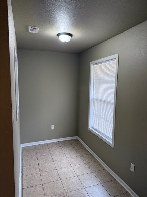 Building Photo - 2700 McDowell Rd Ext