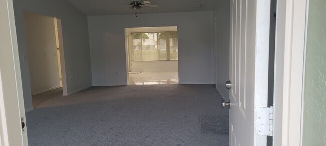 Foto del edificio - 2516 56th Ave E