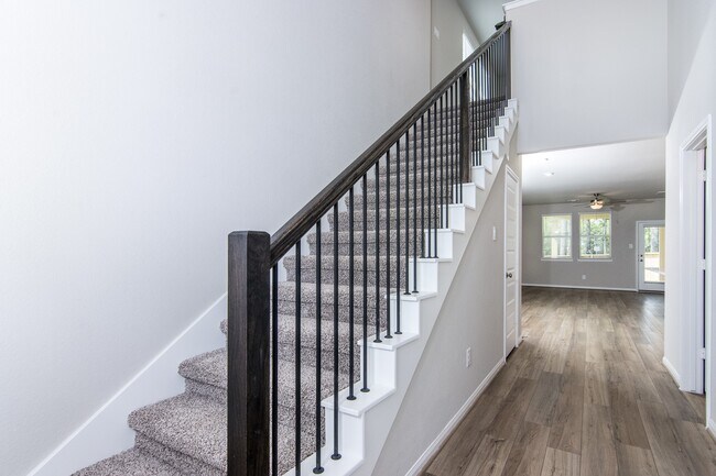 Building Photo - 18537 Meadow Point Ln