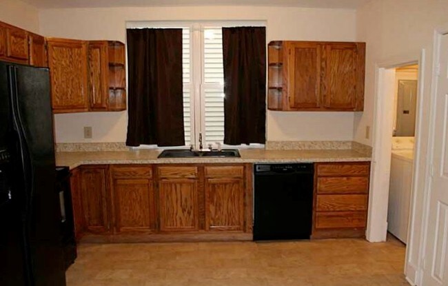 Building Photo - 1417 Decatur St