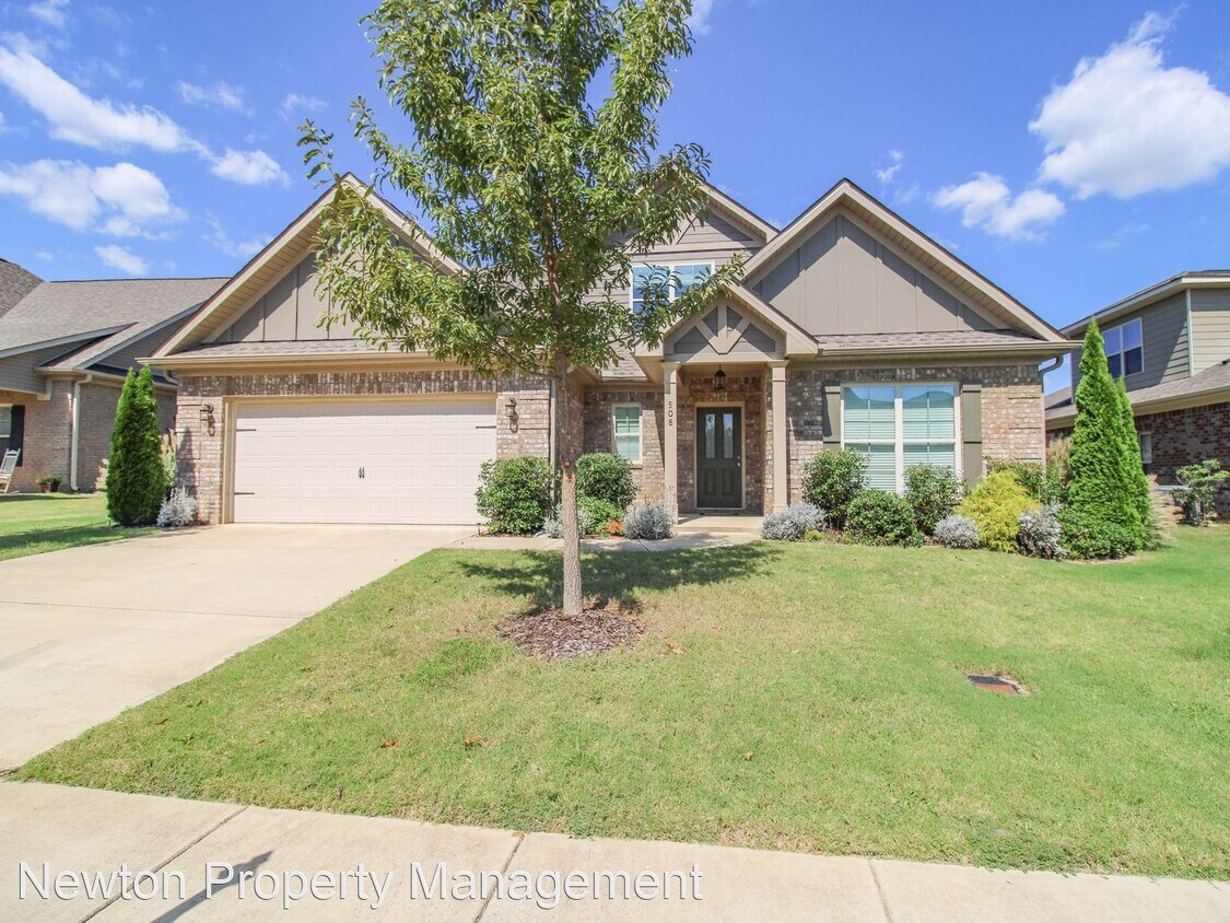 Primary Photo - 4 br, 3.5 bath House - 508 Balsam Terrace ...