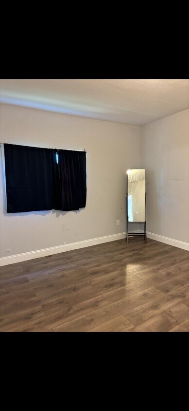 Foto principal - 1011 19th Ave SW