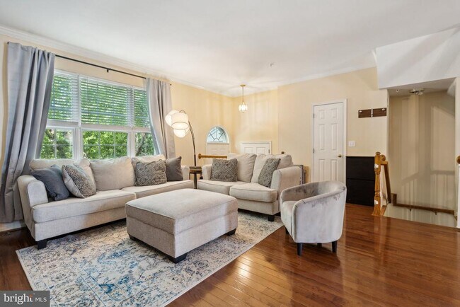 Foto del edificio - 103 Sandberry Ct