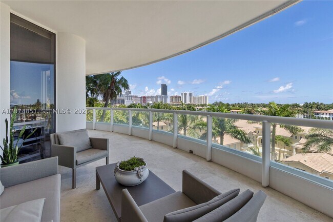 Foto del edificio - 21050 Point 604
