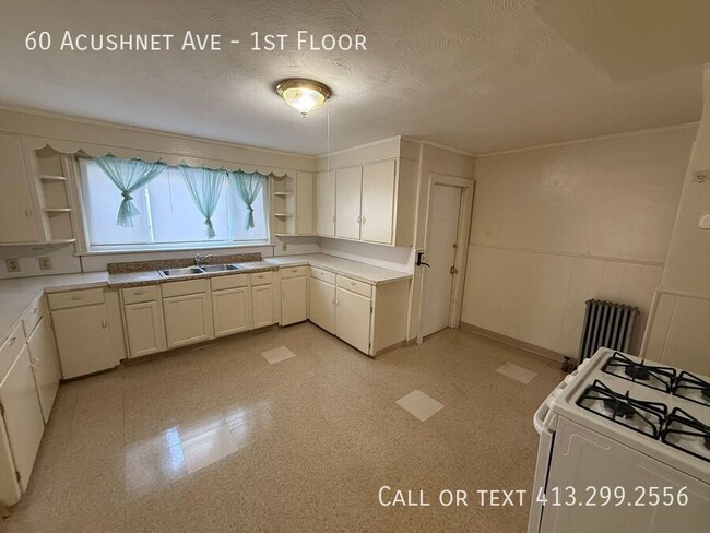 Foto del edificio - 60 Acushnet Ave