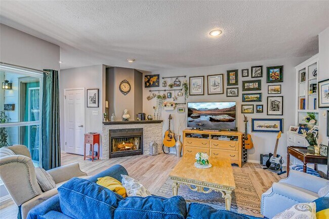 Foto del edificio - 6600 Valleyside Rd