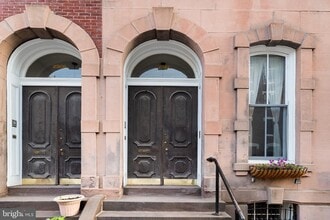 Building Photo - 2308 Spruce St