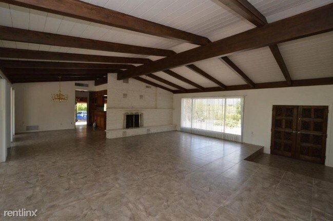 Foto del edificio - 3 br, 3 bath House - 5240 E RIVERHOUSE RD