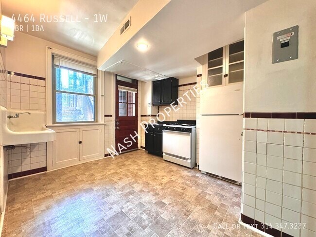 Foto del edificio - 4464 Russell-1W