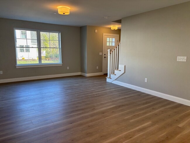 living - 110 Sycamore Ln