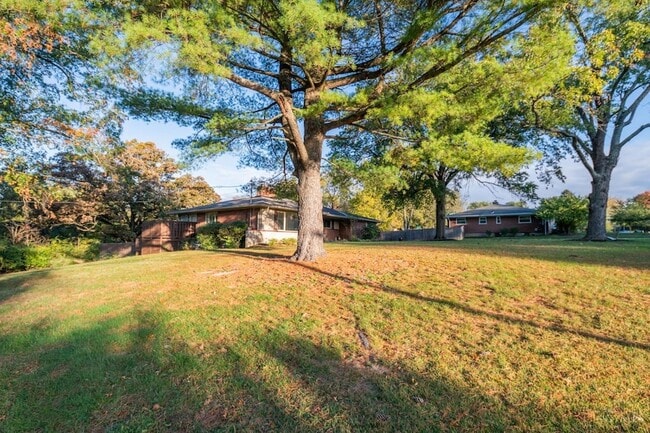 Photo - 5900 Donjoy Dr House