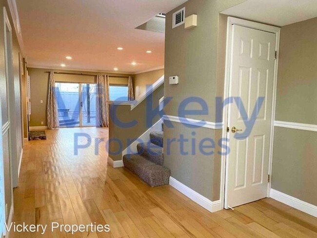 Building Photo - 2 br, 2.5 bath House - 1869 Stratton Circle