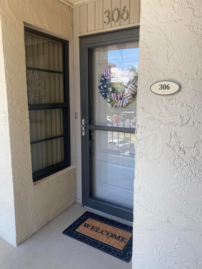 Foto del edificio - 18 Royal Palm Way