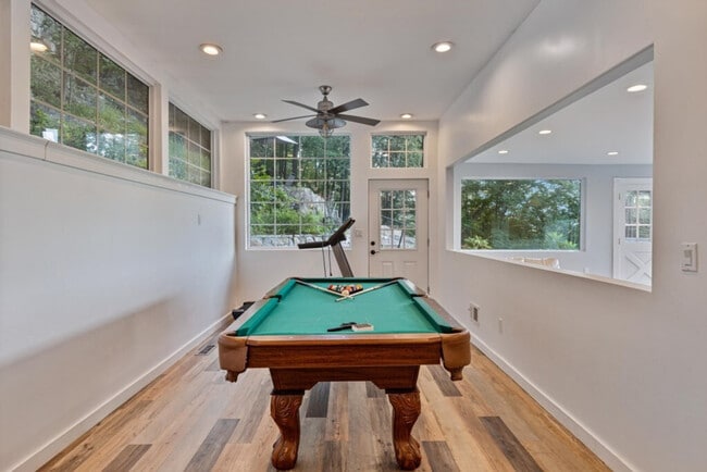 Foto del edificio - 52 Pavilion Rd