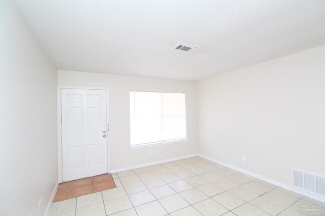 Foto del edificio - 10151 Guidy Ln